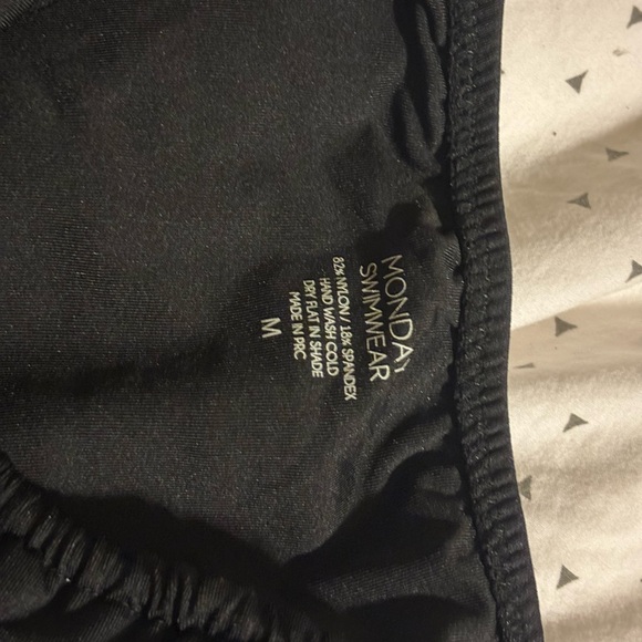 Monday Swimwear Set - Picture 4 of 8